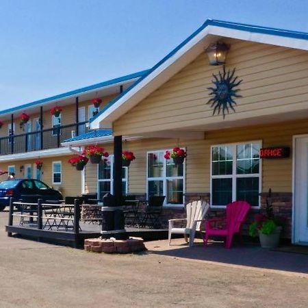 Parlee Beach Motel シェディアック エクステリア 写真